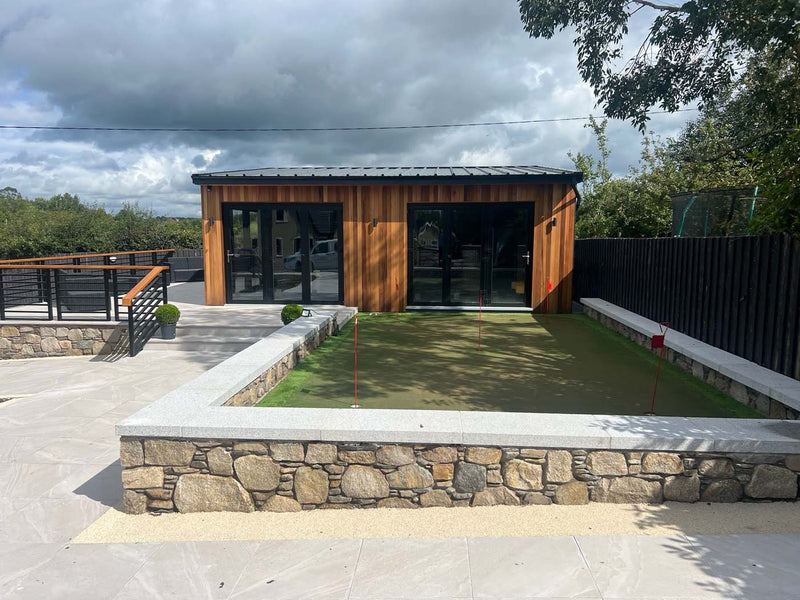 Putting Green - Cabin